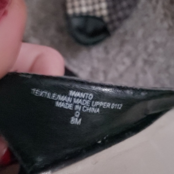 April ❤️ - Picture 3 of 5